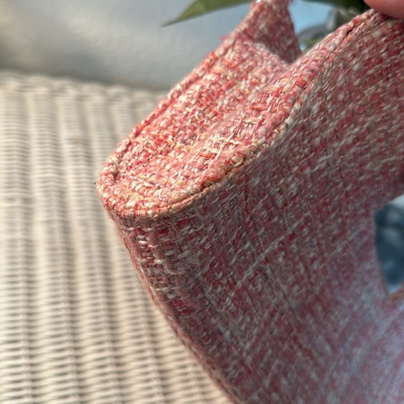 BEAUTIFUL PUTU By J. MACLEAR WOVEN TWEED CLUTCH HANDBAG. Pink/white/silver. VGUC - Picture 6 of 10
